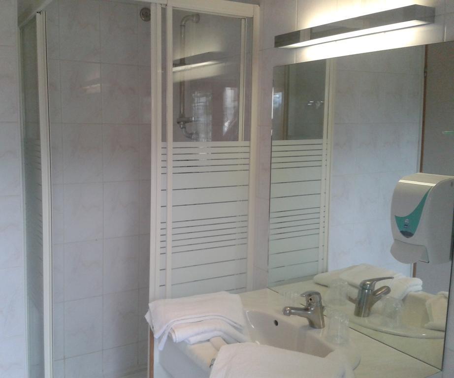 Hotel Val Joly แซ็งต์-แฌร์เวส์-เลส์-แบ็งส์ ห้อง รูปภาพ